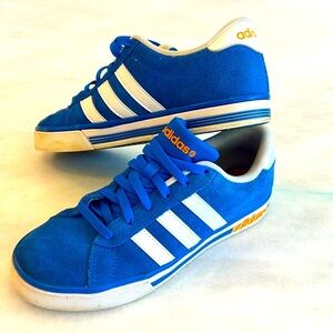Adidias NEO SE Daily Team Basketball Shoes Vintage Suede Blue Women's Size 9.5